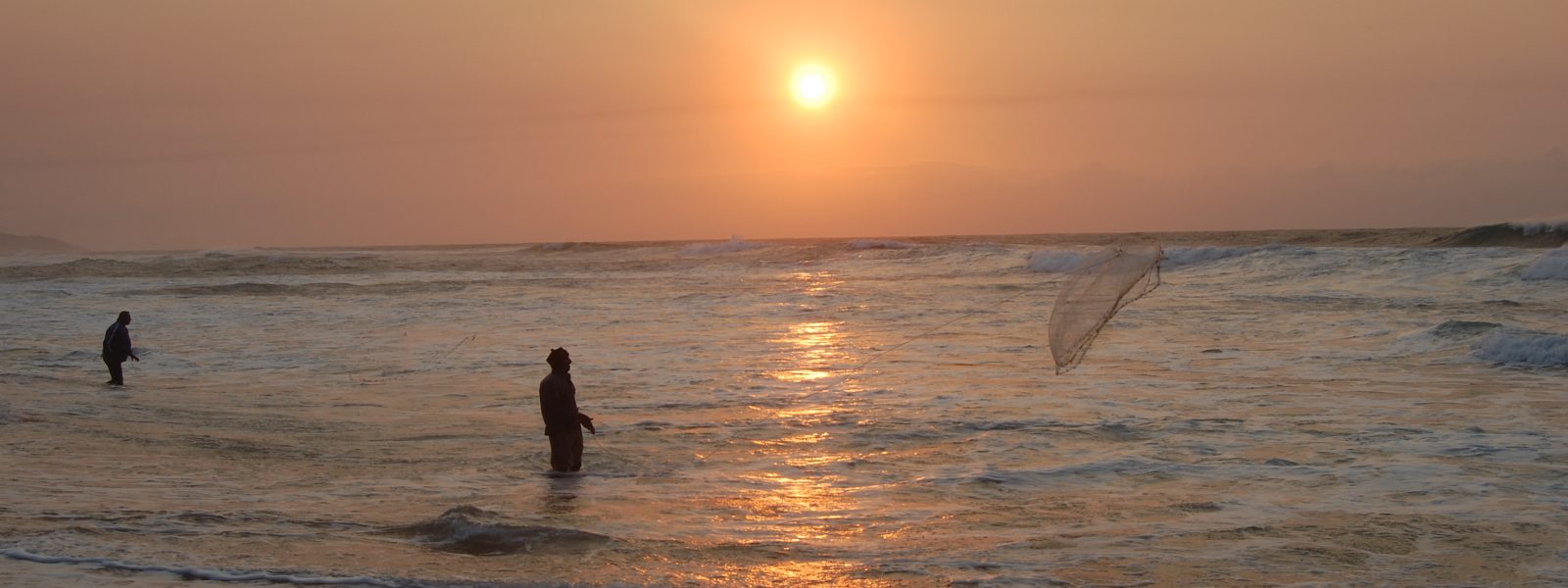 cast net fishing zinkwazi beach south africa
